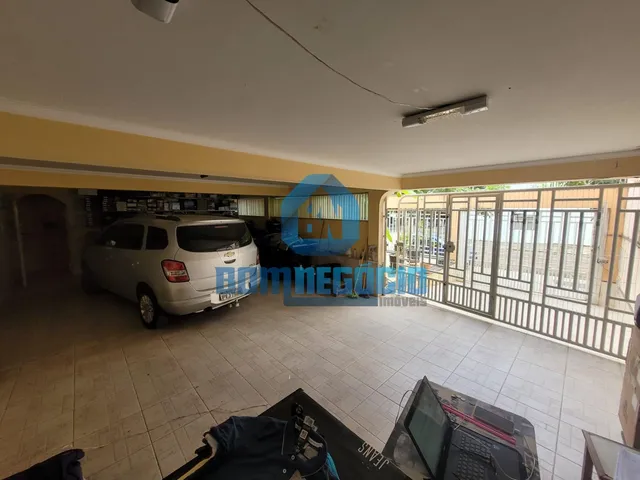Imagem 10: Casa com 5 QUARTOS a venda - bairro Grã Duquesa Gov. Valadares - MG