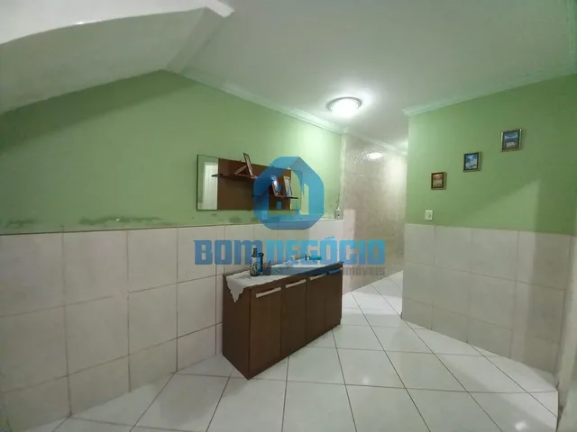 Imagem 11: Vendo Casa espaçosa e com terraço no centro,de ALPERCATA - MG