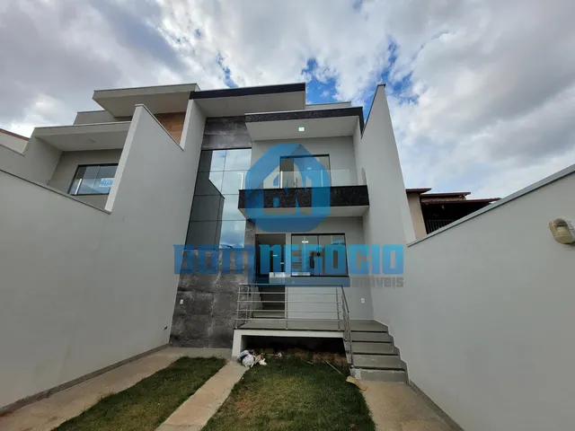 Imagem: Casa nova com 3 quartos, 3 banheiros e piscina