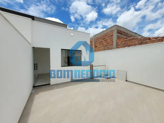 Imagem: Casa nova com 3 quartos, 2 banheiros e piscina