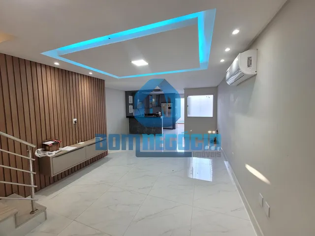 Imagem: Casa com 3 quartos e piscina à venda, CASTANHEIRAS