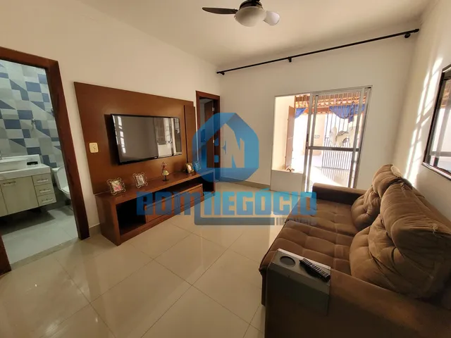 Imagem: A casa possui 1 Dormitório, 1 Suíte, 1 Banheiro, 2 Vagas