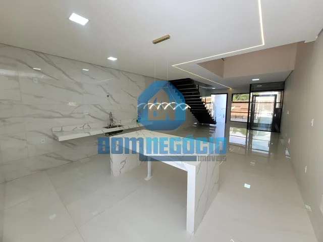 Imagem: Casa com 4 Suítes, Elevador, Piscina e