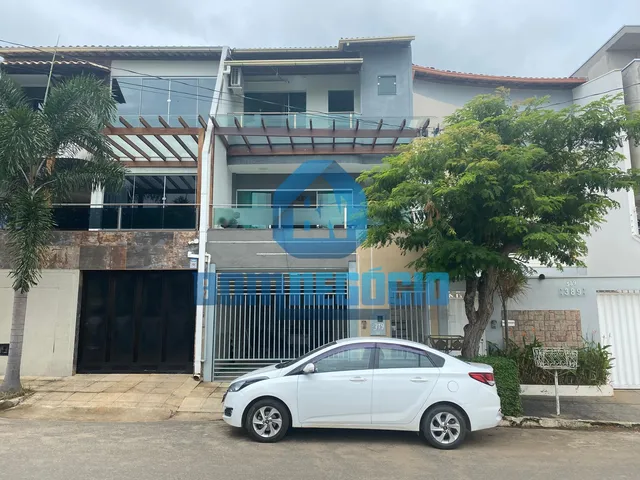 Imagem: Casa TRIPLEX para locação no bairro LAGOA