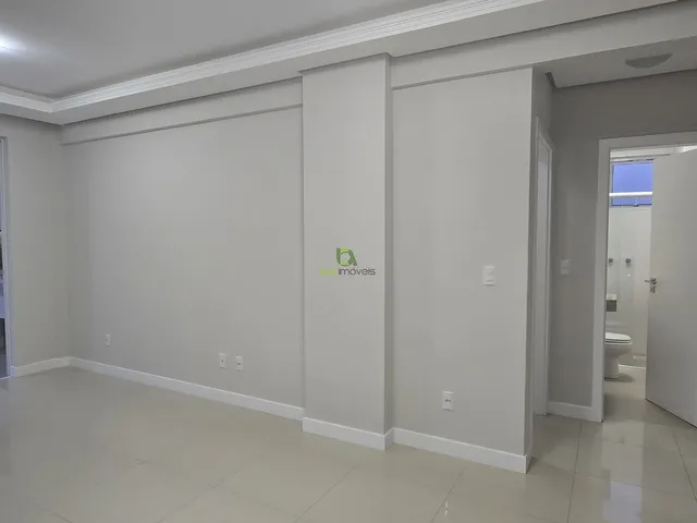 Imagem 3: Apartamento para venda em Barrerios com 2 quartos sendo 01 suite, sacada ampla, sol da