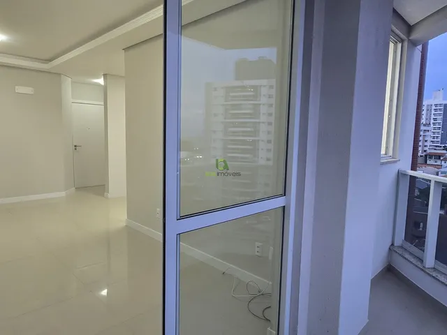 Imagem 6: Apartamento para venda em Barrerios com 2 quartos sendo 01 suite, sacada ampla, sol da