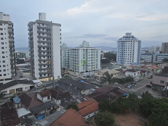 Imagem 15: Apartamento para venda em Barrerios com 2 quartos sendo 01 suite, sacada ampla, sol da