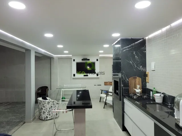 Imagem: Casa Espetacular à Venda no Bairro Forquilhas