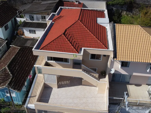 Imagem: Casa para venda com 6 quartos em Florianópolis