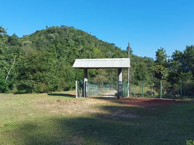 Imagem: A fazenda possui 1 Dormitório, 1 Banheiro, 41.000m² de Área