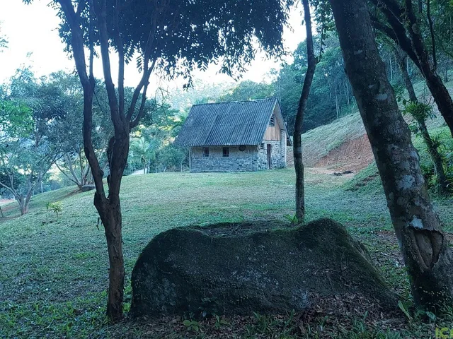 Imagem 4: Vende-se lindo sitio com cachoeira em São José na Colônia Santana