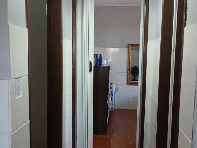 Imagem 3: Ótima casa de alvenaria com 2 dormitórios e mais anexo nos fundos com 2 dormitórios