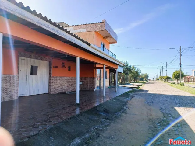 Imagem: Imóvel Comercial com loja e apartamentos