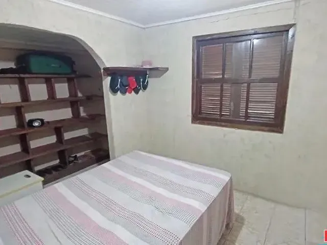 Imagem 5: Casa de alvenaria com 3 dormitórios e suite