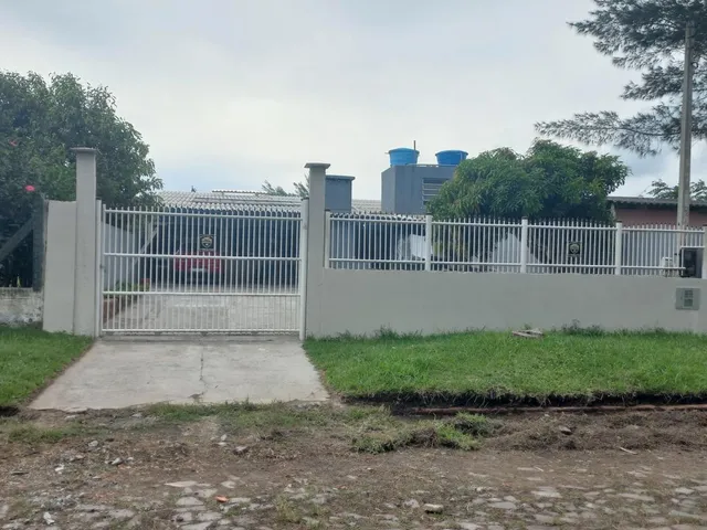 Imagem: Casa de alvenaria com 4 dormitórios e 2