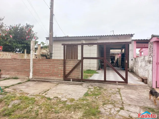 Imagem: 2 Casas de Alvenaria com 2 Dormitórios
