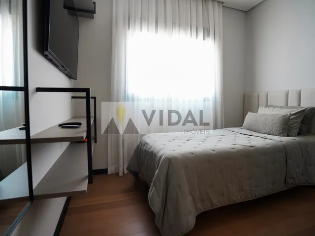 Imagem 5: SOBRADO À VENDA NO ALPHAVILLE 1 COM 4 SUÍTES E PISCINA POR R$4.190.000,00