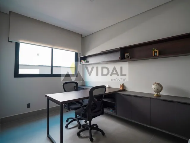 Imagem 8: SOBRADO À VENDA NO ALPHAVILLE 1 COM 4 SUÍTES E PISCINA POR R$4.190.000,00