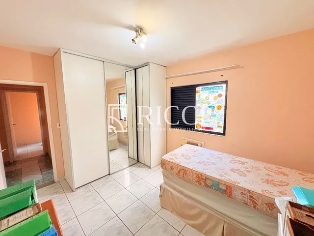 Imagem 5: Apartamento à venda em Santos-SP, na Ponta da Praia: 2 quartos, 1 suíte, 2 salas, 1