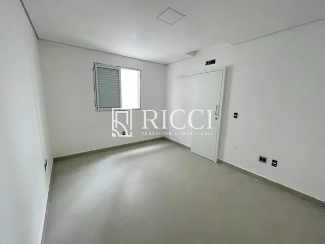 Imagem 7: Casa Duplex com 4 suítes à Venda na Aparecida