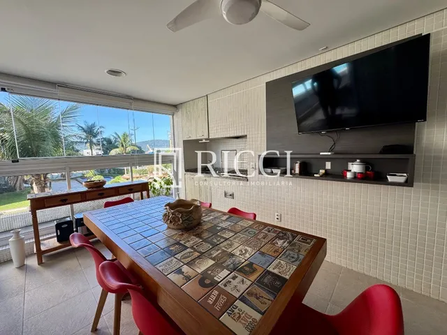 Imagem: O apartamento possui 3 Dormitórios, 3 Suítes, 5