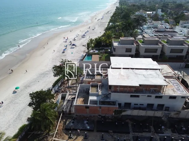 Imagem: A casa possui 4 Dormitórios, 4 Suítes, 5 Banheiros, 4