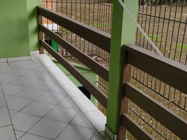 Imagem 5: Casa com 4 Dormitórios com varanda na Santa Terezinha