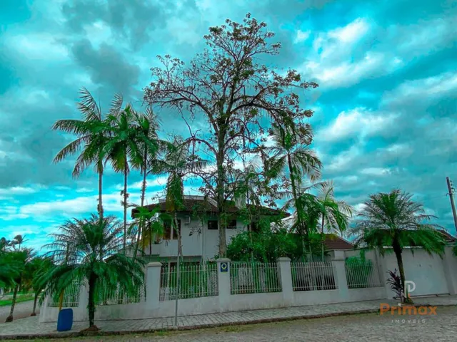 Imagem 4: Casa de Alto Padrão - 4 dormitórios - Área Nobre de Brusque