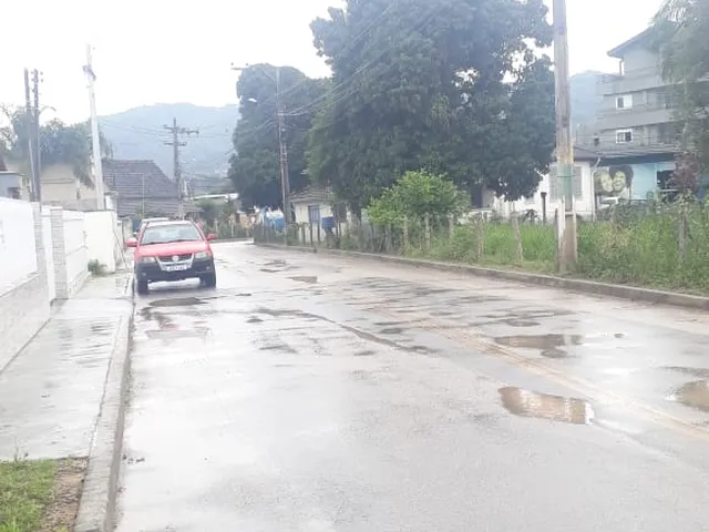 Imagem 2: Terreno 660M2 em Area Comercial Pronto para Construir