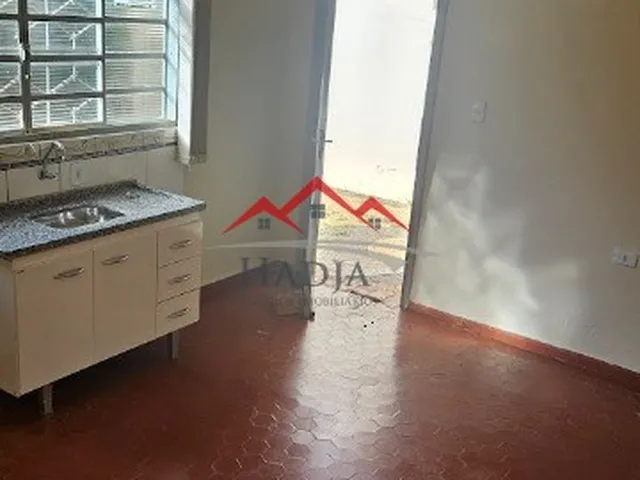 Imagem 5: Casa Térrea com Amplo Terreno e ótima localização à Venda no Jardim Chapadão