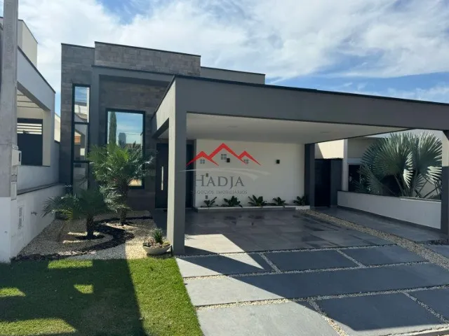 Imagem: A casa possui 3 Dormitórios, 2 Suítes, 3 Banheiros, 5
