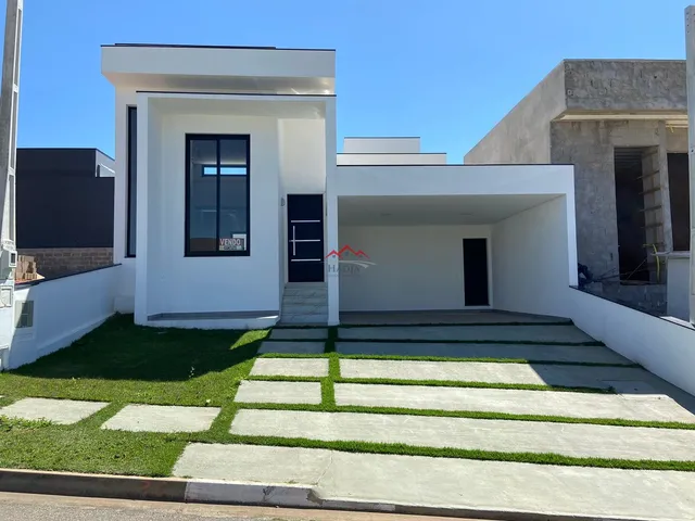 Imagem: A casa possui 3 Dormitórios, 1 Suíte, 3 Banheiros, 8