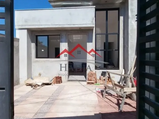 Imagem: A casa em condomínio possui 3 Dormitórios, 1 Suíte, 2
