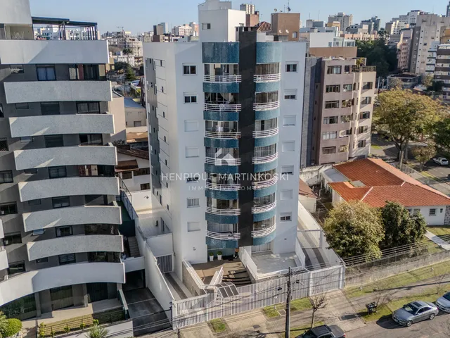 Imagem 2: More no Juvevê: apartamento face norte com 3 quartos e sacada gourmet