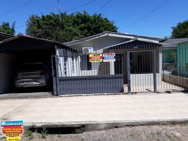 Imagem: Casa com 3 Dormitorio(s) localizado(a) no
