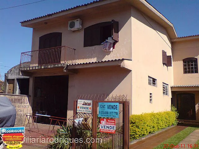 Imagem: Casa com 2 Dormitorio(s) localizado(a) no