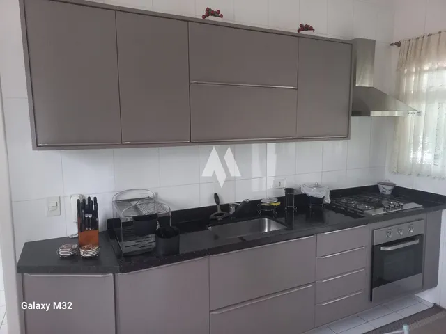 Imagem 16: Casa Sobreposta Alta 3 Dormitórios à Venda com 3 Suítes e Área de Lazer na Aparecida