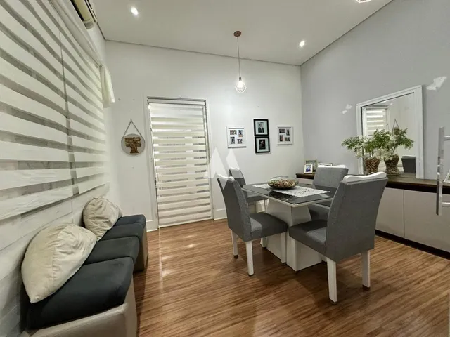 Imagem 4: Casa à venda com 2 dormitórios e quintal na Vila Mathias em Santos/SP