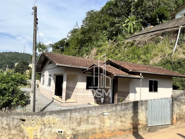 Imagem: Casa 3 quartos com amplo espaço de terreno