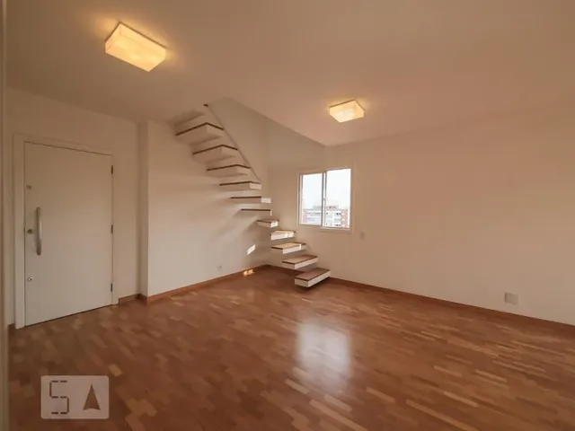 Imagem: A casa possui 3 Dormitórios, 1 Suíte, 4 Banheiros, 3