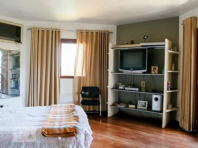 Imagem 4: Casa à Venda - Interlagos, 4 Quartos, 671 m2