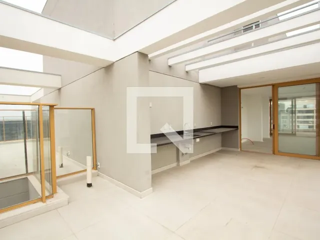 Imagem: A casa possui 3 Dormitórios, 3 Suítes, 4 Banheiros, 3