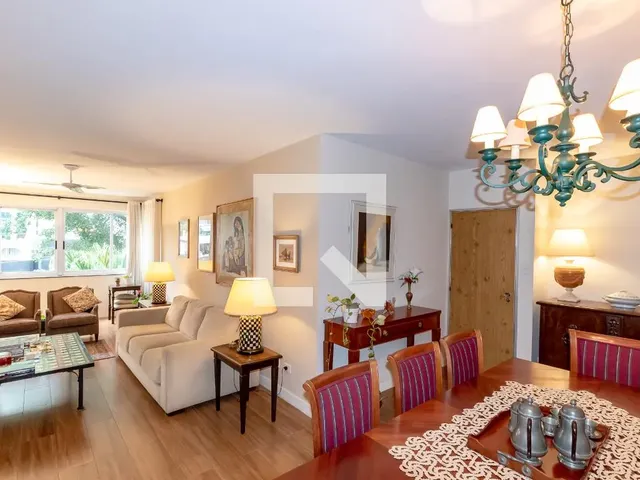 Imagem: O apartamento possui 3 Dormitórios, 1 Suíte, 3 Banheiros,