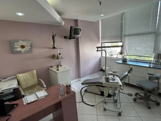Imagem: A sala comercial possui 1 Banheiro, 54m² de Área Privada
