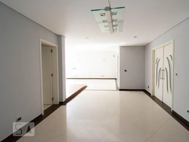 Imagem: Casa à Venda - Interlagos, 4 Quartos, 800