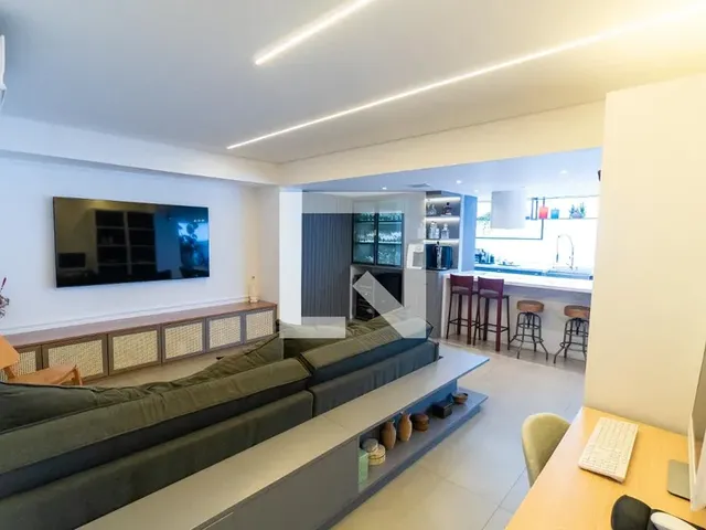 Imagem: O apartamento possui 3 Dormitórios, 2 Banheiros, 2 Vagas
