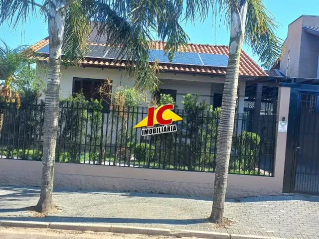 Imagem: Casa com 3 Dormitorio(s) localizado(a) no