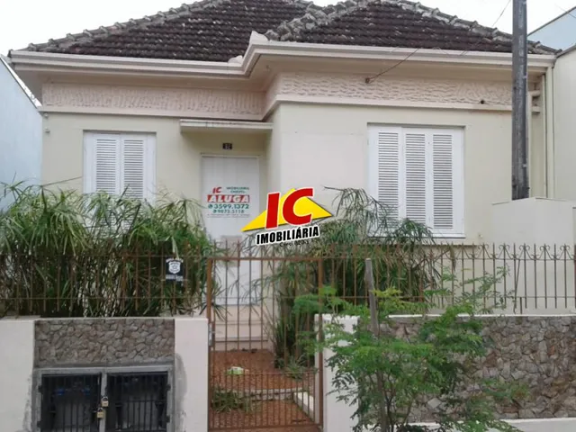 Imagem: Casa com 2 Dormitorio(s) localizado(a) no