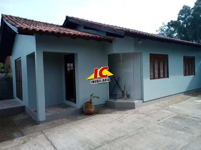 Imagem: Casa com 2 Dormitorio(s) localizado(a) no