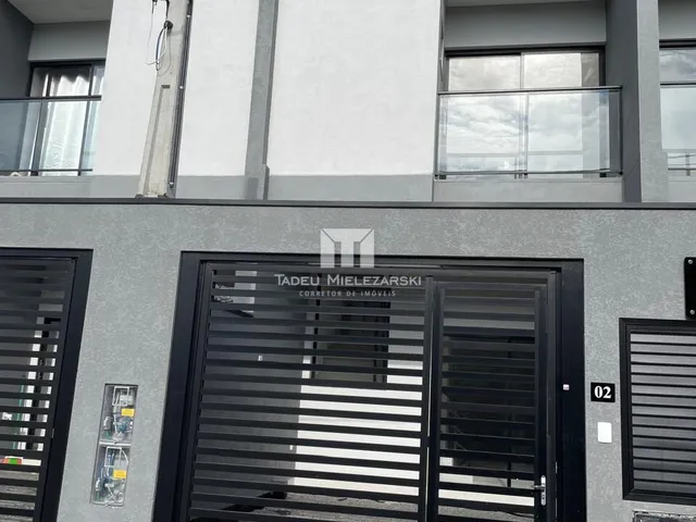 Imagem: A casa possui 2 Dormitórios, 2 Suítes, 2 Banheiros, 1
